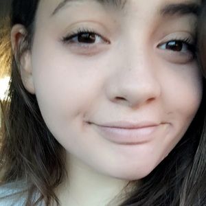 Meet your Posher, Hailey